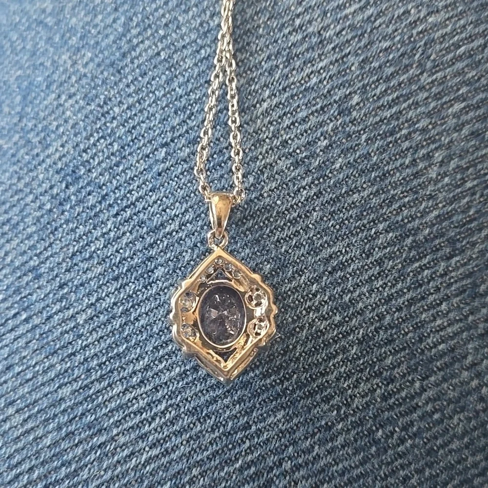 Necklace - Picture 2 of 3